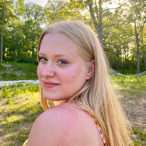 Meet your Posher, Anna